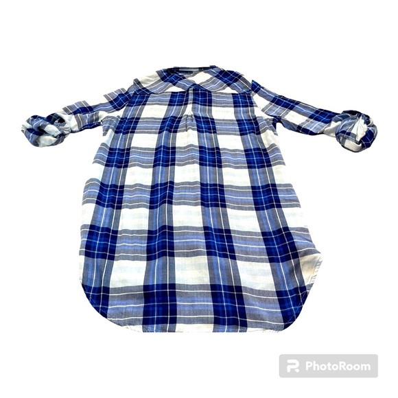 EUC. Women’s Kenneth Cole Blue&White Plaid Shirt. Size L. Button Front. Tab Slvs - Picture 2 of 7